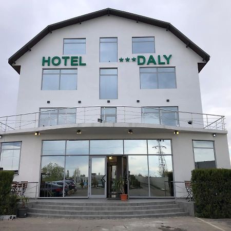 Hotel Daly Ploiesti Exterior photo